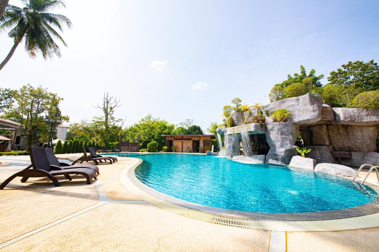 Rnana Grand Hotel Phang Nga Exterior photo