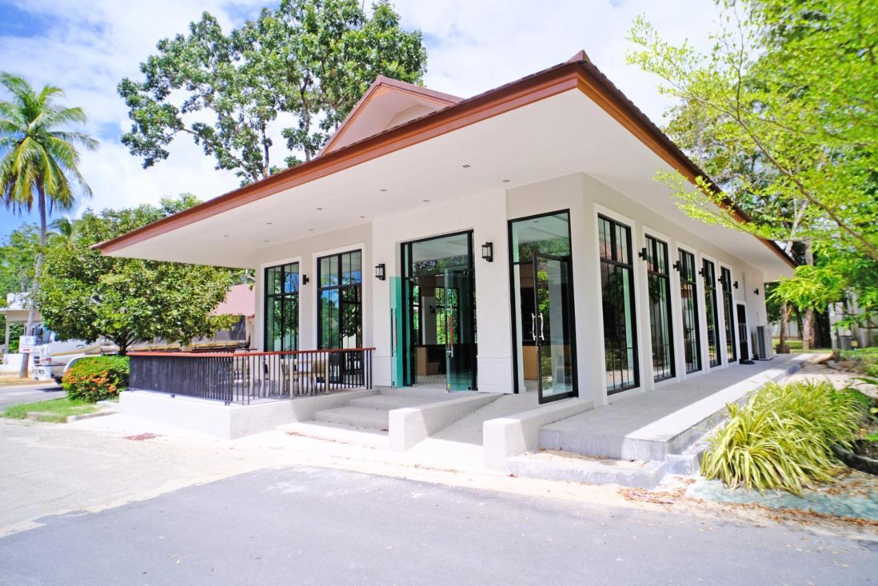 Rnana Grand Hotel Phang Nga Exterior photo