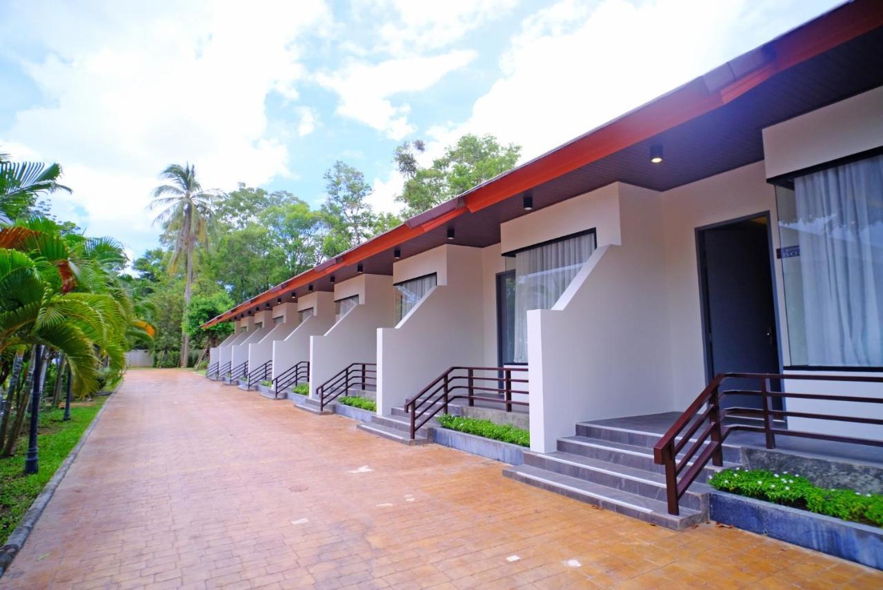 Rnana Grand Hotel Phang Nga Exterior photo